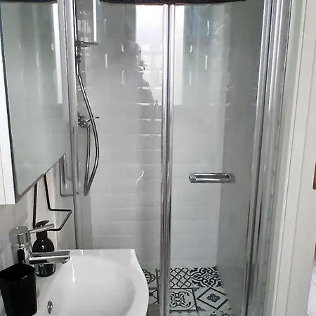 Cozy Double Ensuite Kwatera prywatna